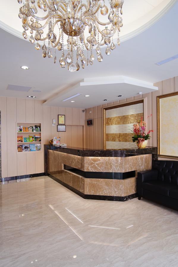 Hotel South Sea Kaohsiung Exterior photo