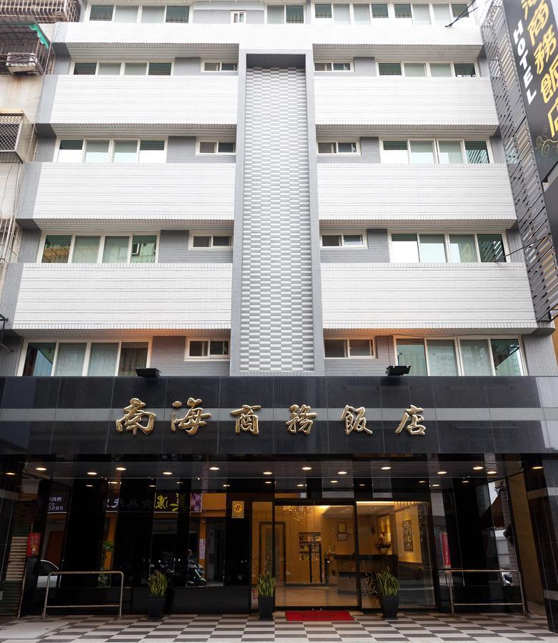 Hotel South Sea Kaohsiung Exterior photo